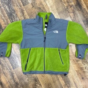 Youth North face Denali Fleece beautiful!!! Large